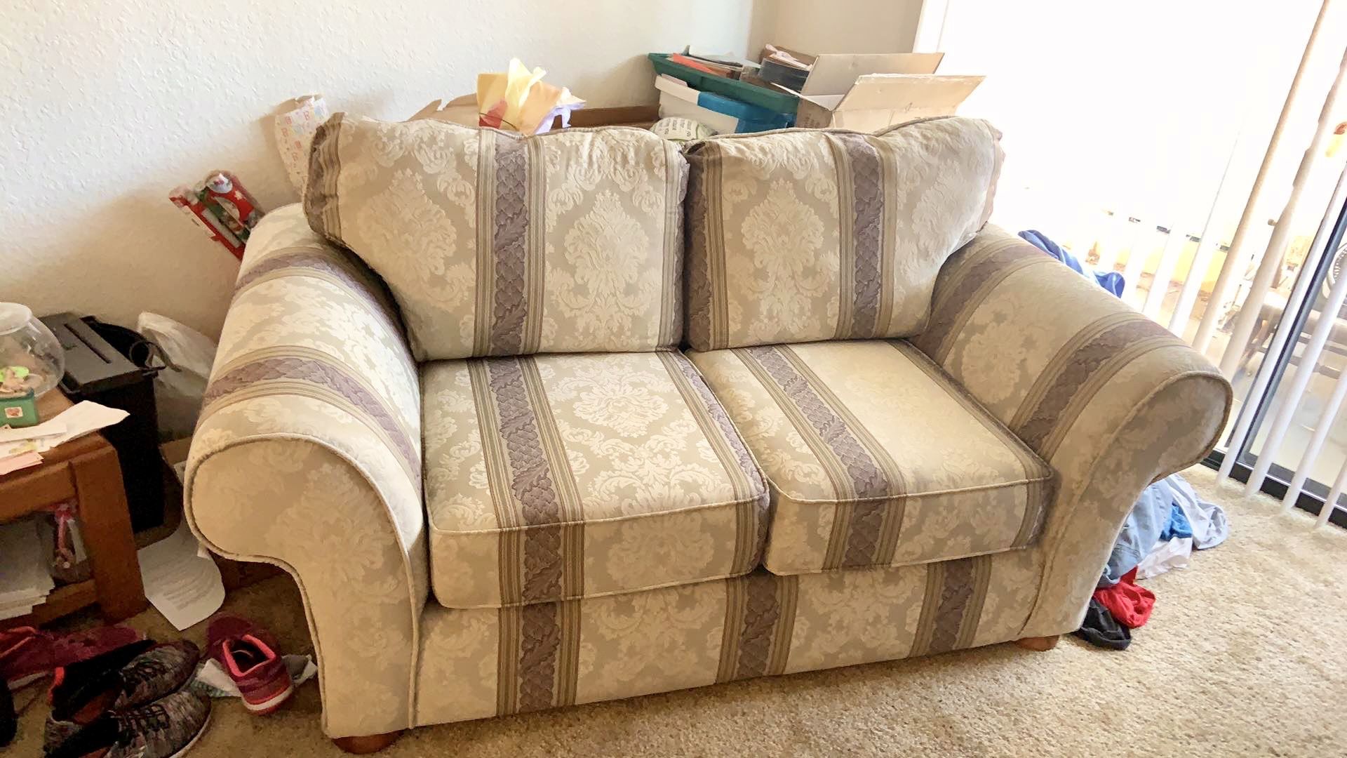 Love Seat/Small Couch almost new!