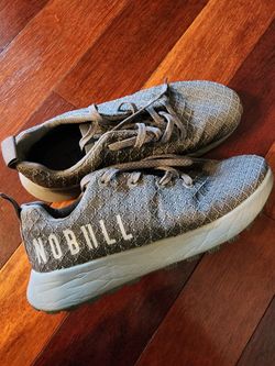 Womens No Bull 6.5 Almost New 