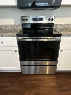 GE Electric Stove