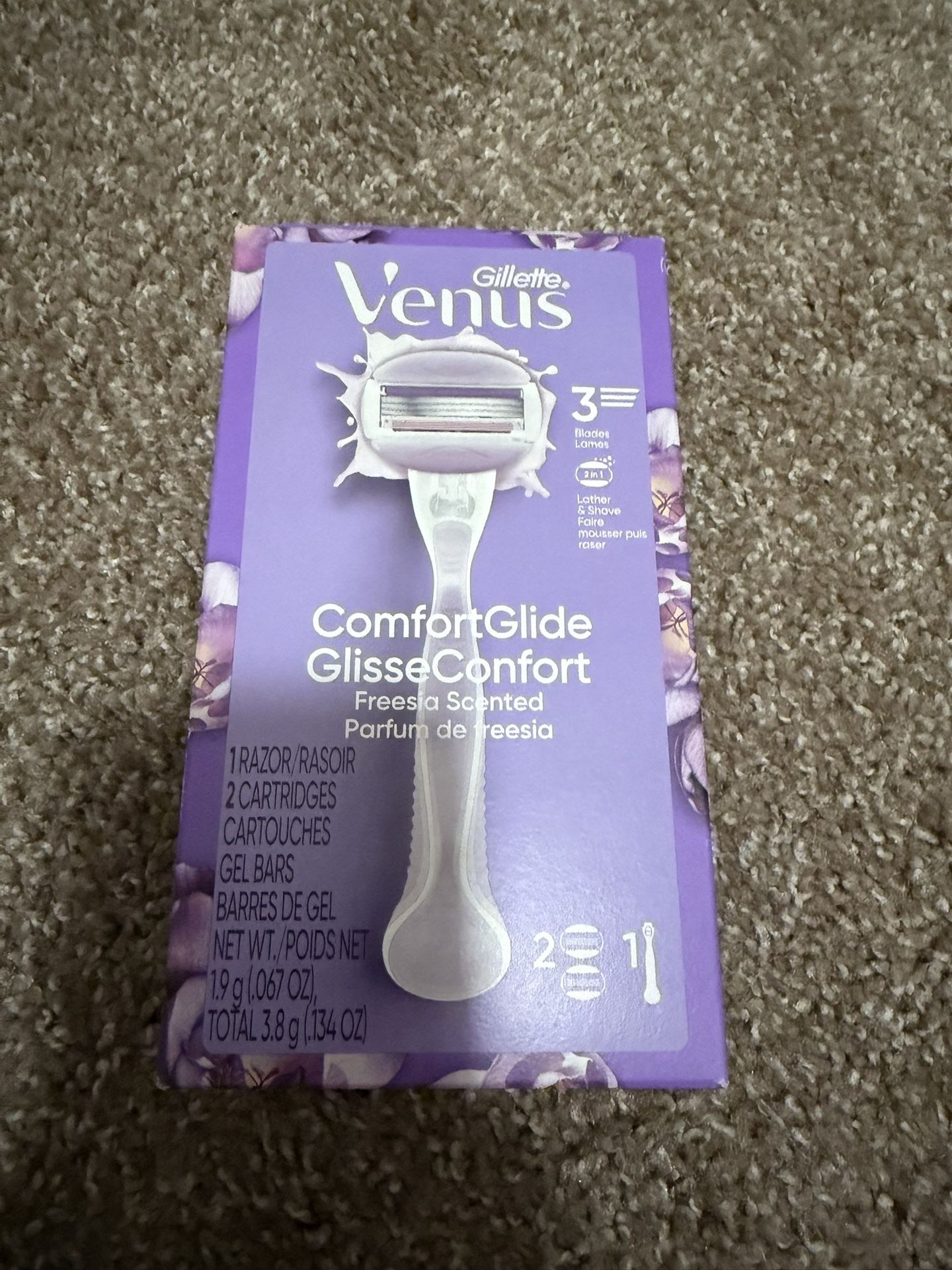 Venus Comfort Glide Razor $5 (Pick Up Only)