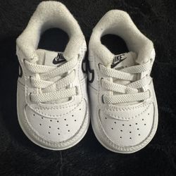 Baby Nike Size 2c 