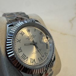 White Romanis Numbers Just Date