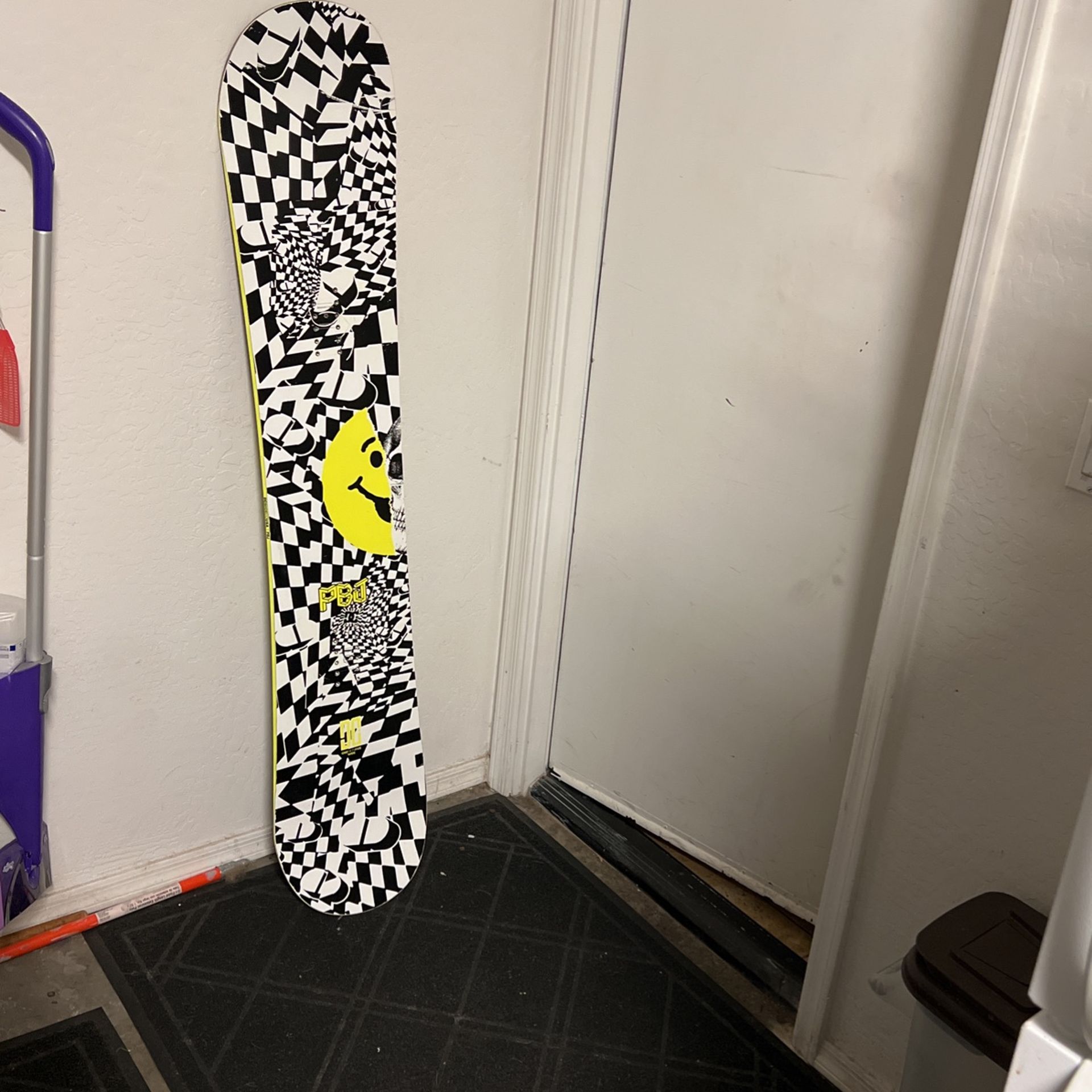 Pbj DC Snowboard Used Twice Size 155 Wide