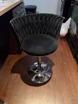 Bar stool