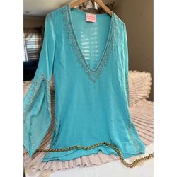 Beautiful Blue Blouse 