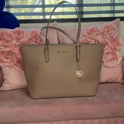 Michael Kors Tote
