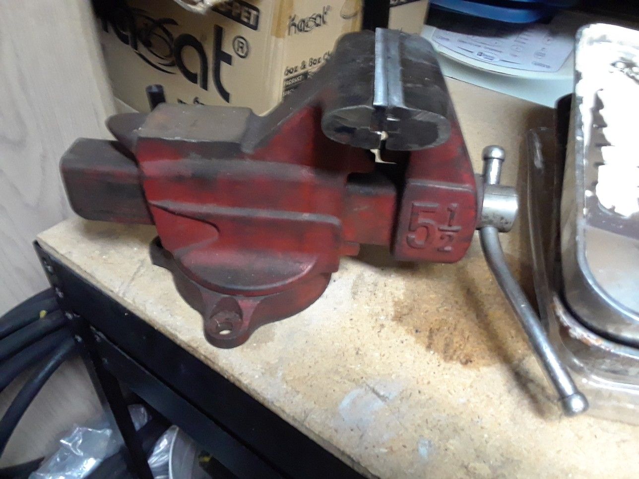 5 1/2 inch bench vise very strong good condition