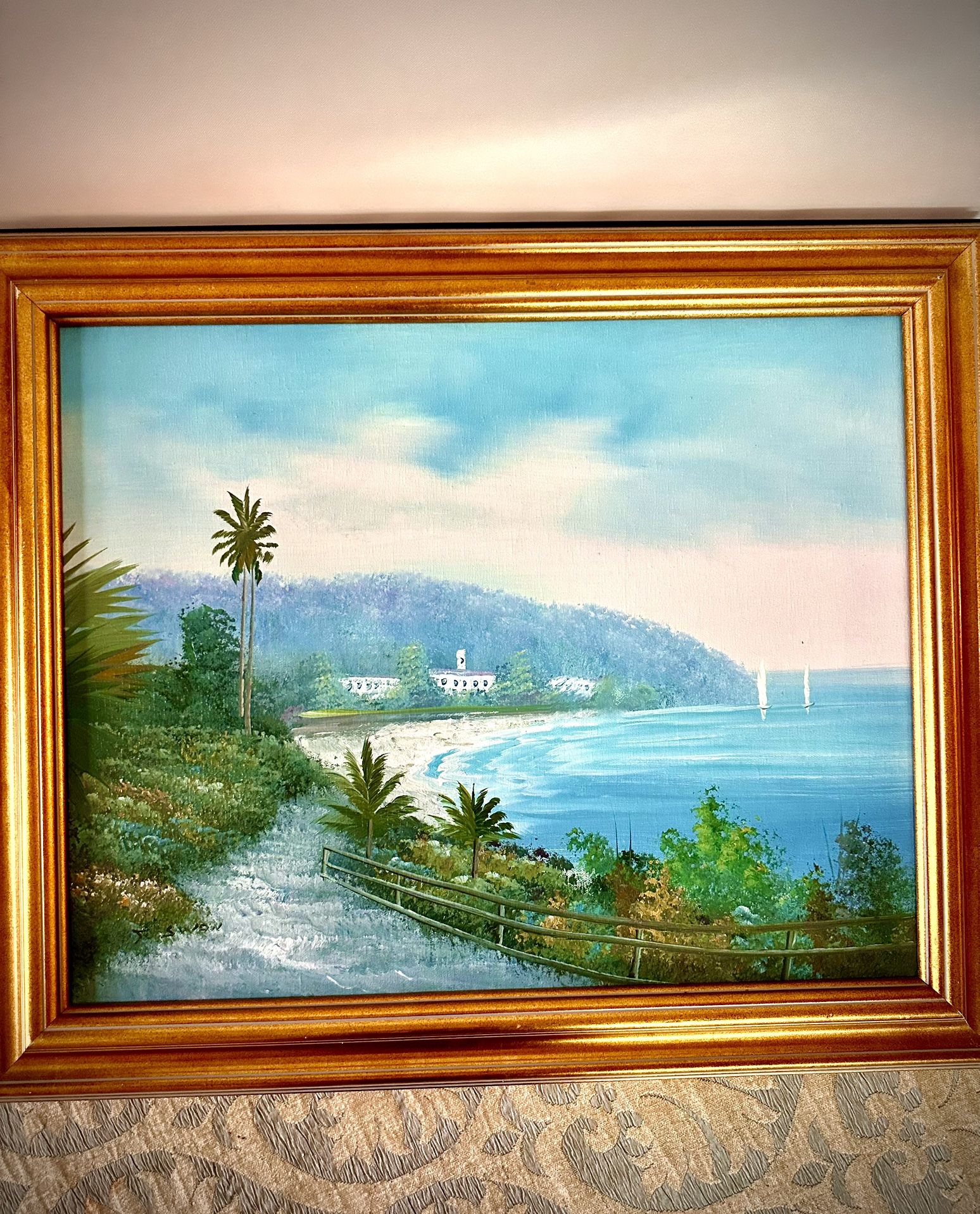 Beautiful original signed oil painting Seashore With dimensions H20xL24 inch Lbs 4.2. This is a gorgeous framed and signed painting in excellent condi