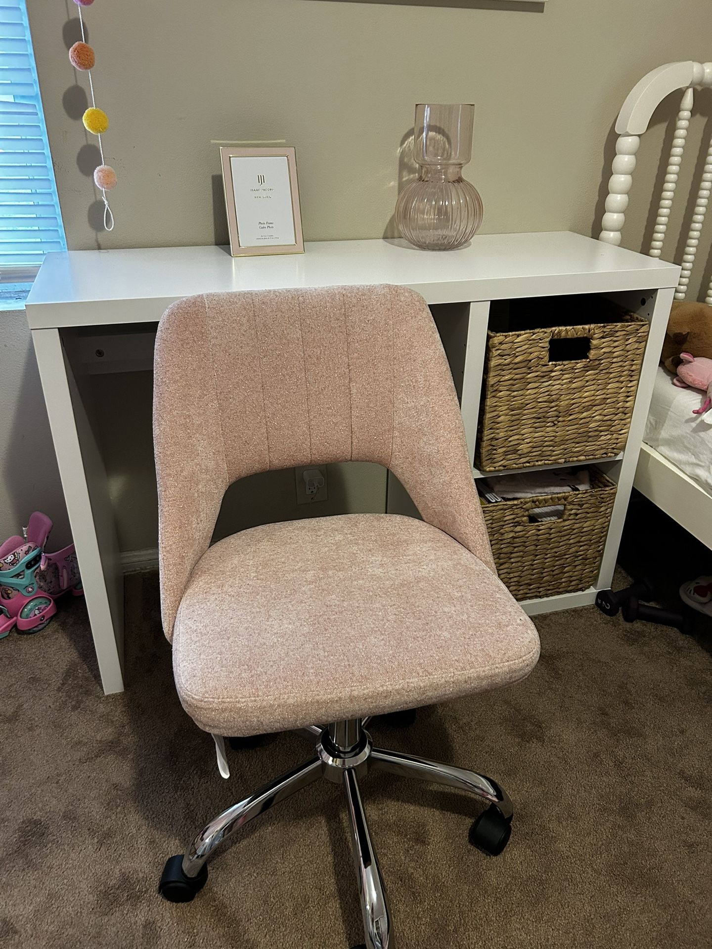 Swivel Chair “pending”