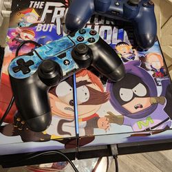 2TB PS4, 3 Controllers and 12 Games