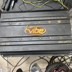 Lanzar Vibe 420 4-Channel MOSFET Car Amplifier. 
