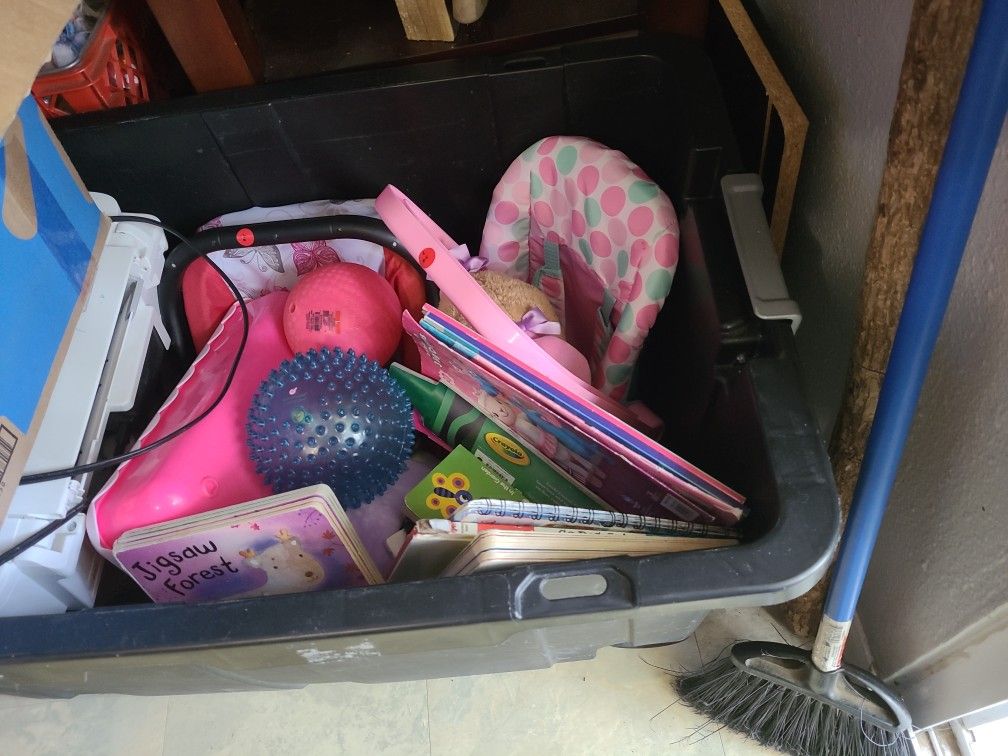Baby/toddler Toys and Books