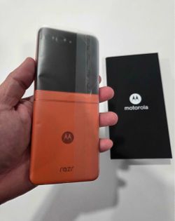 Cricket Motorola Razer 2024