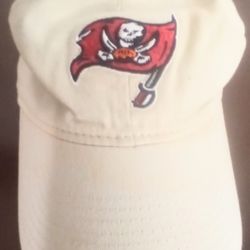 Tampa Bay Cream Colored Hat