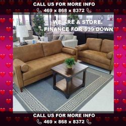 Ashley Darlow Caramel with USB Charger Sofa&Loveseat Set 🎄