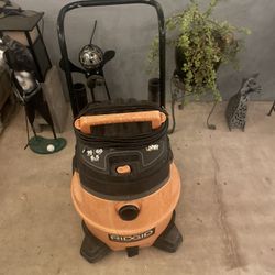 Rigid Shop Vac On  Cart