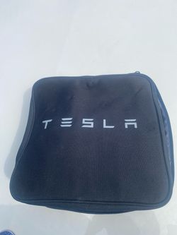 Tesla Mobile Charger like new