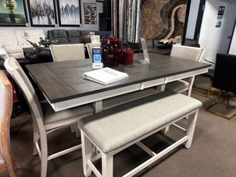 Beautiful dining table set! $1499 🤍🩶📦