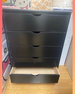 5 drawers dresser / Five drawers dresser / Cajonera