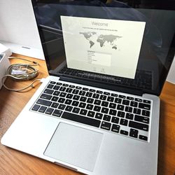 Apple MacBook Pro 13" - 2015