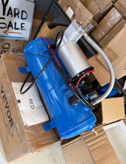 Truck air horn air compressor