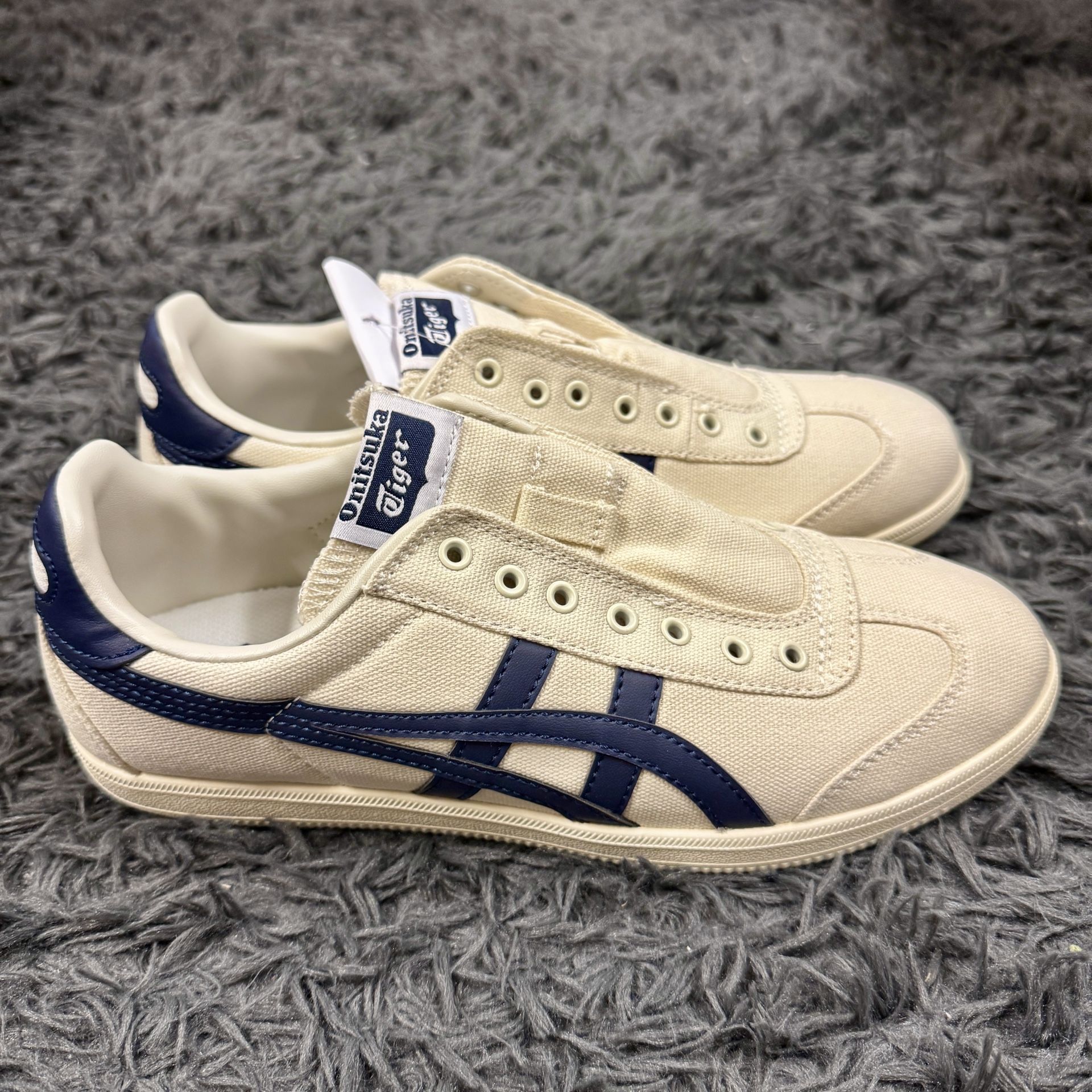 Onitsuka Tiger Mexico 66 Slip on shoes