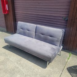 Nicely Designed Fouton 