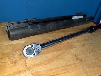 EverTough 1/2" Drive Click Type Torque Wrench