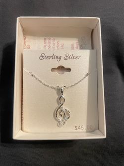 Musical note necklace