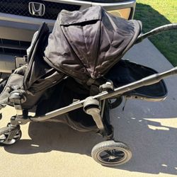 Stroller 