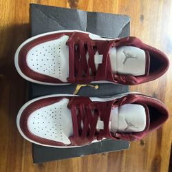Air Jordan 1 Lows Cherrywood. 