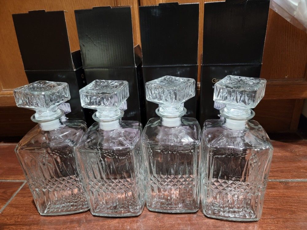 New Liquor Decanter Crystal 38 Oz Or Serving Dish