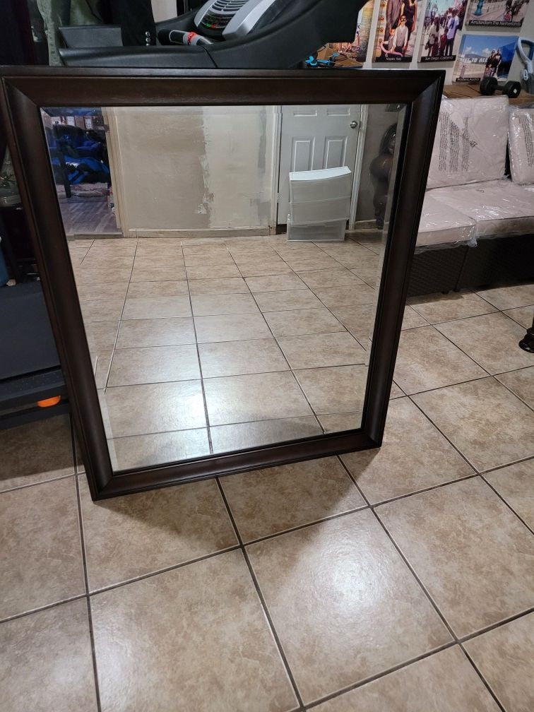 Free mirror, pick up only