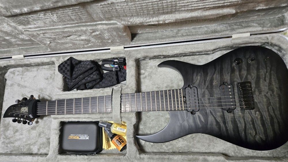 Schecter KM7 MK-III + Line6 Pod Go