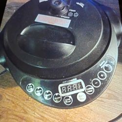 COOK ESSENTIAL ELECTRIC PRESSURE COOKER MODEL # 99731 