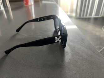 Off White “Catalina” Sunglasses (Black/Black/White Emblem) for Sale in  Miramar, FL - OfferUp