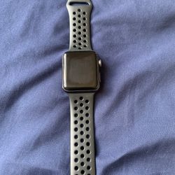Nike Apple Watch Series 3 