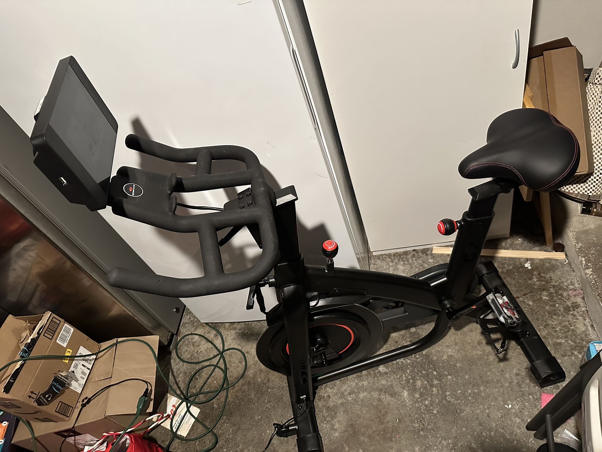 Bowflex C7 Exercise Bike With Floor Mat And Comfort Seat