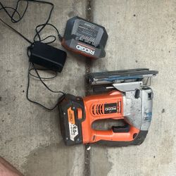 Rigid Jigsaw With Battery And Charger 