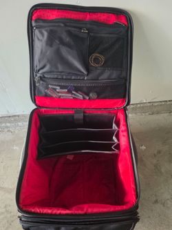 Mobile office wheeled briefcase