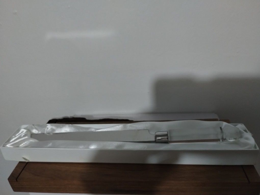 OLEG CASSINI CRYSTAL CAKE KNIFE 13"