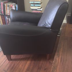 Leather Lounge Chair 