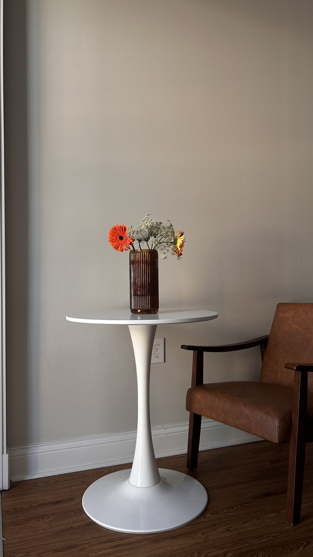 Tulip Side Table