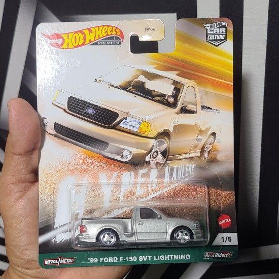 Hot Wheels Premium - '95 Ford F-150 SVT Lightning