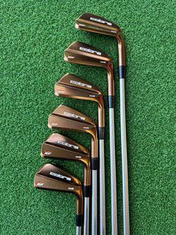 Cobra REV33 Rickie Fowler Iron Set 5-pw