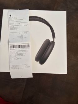 AirPod maxes