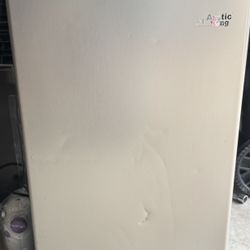 Artic King Refrigerator 