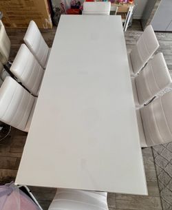 City Furniture Miami Collection – 94" High Gloss White Dining Table + 8 Chairs