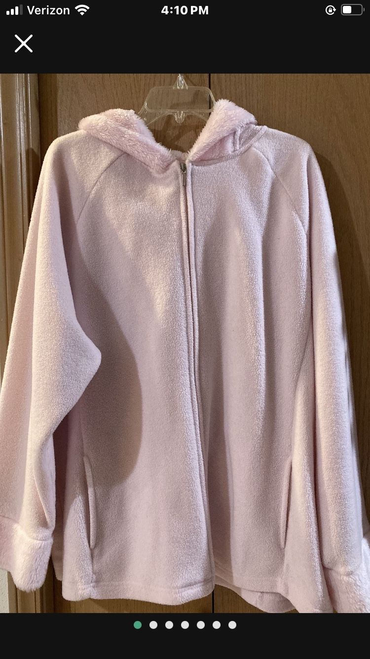 Womens Zip Up Fur Hood And Sleeve Fashion Bug Very Warm Size 22/24