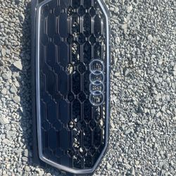 2021-2024 Q5 GRILLE